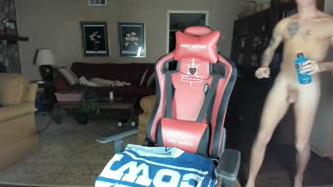 machinecumkelly69 online show from January 12, 6:39 am