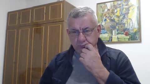 Snapshot of machomale3 chatting on October 11, 5:39 pm Macho online show from October 11, 5:39 pm