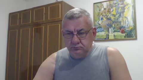 Snapshot of machomale3 chatting on October 12, 8:25 pm Macho online show from October 12, 8:25 pm