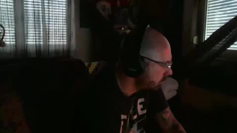 Manuel online show from February 9, 2:18 pm