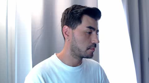 Andres online show from July 11, 7:49 pm