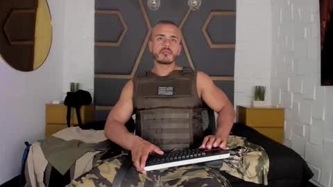 Snapshot of magnusclark chatting on September 12, 7:58 pm Magnusclark online show from September 12, 7:58 pm