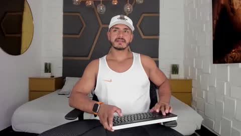 Snapshot of magnusclark chatting on September 15, 6:20 pm Magnusclark online show from September 15, 6:20 pm