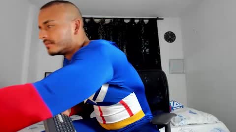 Snapshot of magnusclark chatting on September 26, 11:57 pm Magnusclark online show from September 26, 11:57 pm