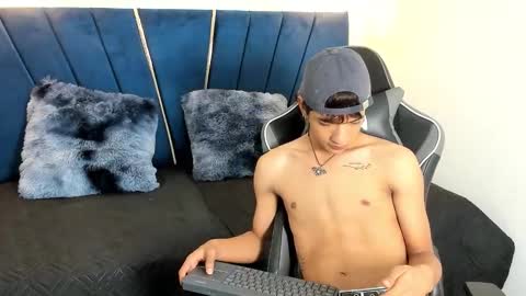 Snapshot of maicol_cum23 chatting on September 9, 4:06 pm maicol_cum23 online show from September 9, 4:06 pm