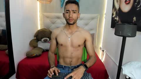 maicolparker0 online show from March 5, 4:03 pm