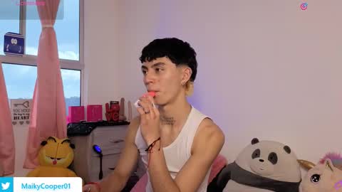 maiky_cooper01 online show from March 21, 2:32 pm