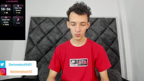 Maison Davis online show from January 29, 9:50 pm