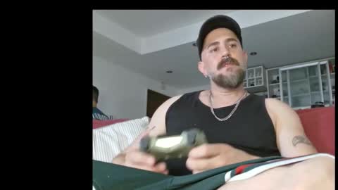 Snapshot of makeme_do_it_ chatting on October 1, 11:52 pm Diego online show from October 1, 11:52 pm