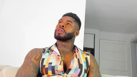 Makonnen online show from November 18, 5:33 am