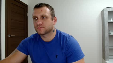 Snapshot of malchyshka chatting on October 17, 10:19 am malchyshka online show from October 17, 10:19 am
