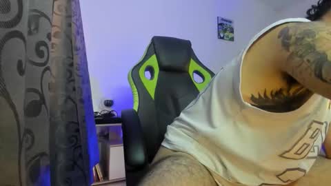Snapshot of male_pussy chatting on September 20, 4:40 pm ADAM online show from September 20, 4:40 pm