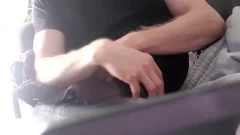 Snapshot of malici0us_sz chatting on October 31, 11:13 am playZhard online show from October 31, 11:13 am