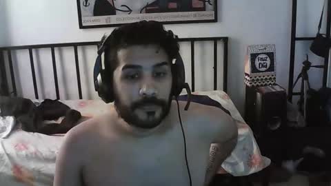 Snapshot of malvadoysensual chatting on October 28, 11:45 am malvadoysensual online show from October 28, 11:45 am