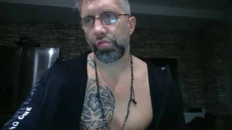 Snapshot of man4uc2c_ chatting on October 26, 5:04 pm man4uc2c_ online show from October 26, 5:04 pm