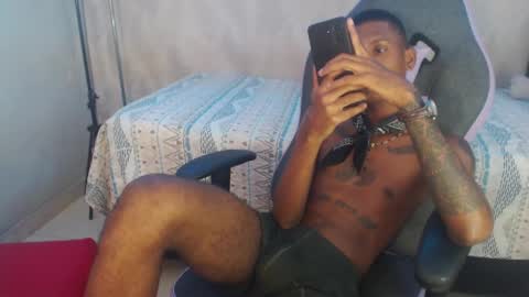 Snapshot of man_san11 chatting on January 24, 5:21 pm man_san11 online show from January 24, 5:21 pm
