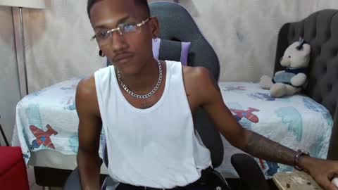 Snapshot of man_san11 chatting on March 12, 4:02 pm man_san11 online show from March 12, 4:02 pm