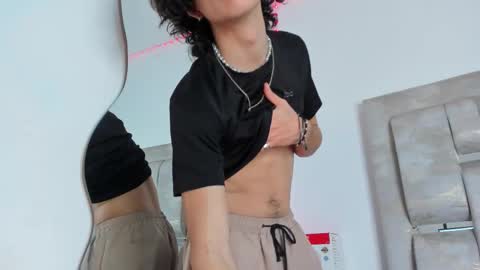 Manuel online show from November 21, 12:04 pm