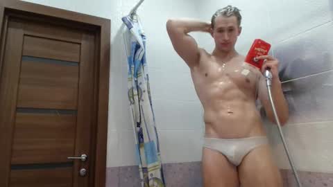 Snapshot of marc105100 chatting on March 2, 7:30 pm alex marvelxx online show from March 2, 7:30 pm