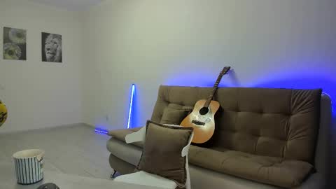 Snapshot of marc105100 chatting on October 14, 7:48 am alex marvelxx online show from October 14, 7:48 am