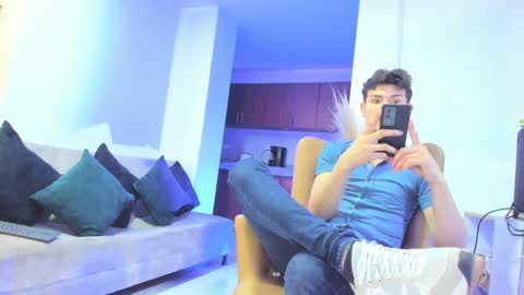 Snapshot of marcus_fire chatting on February 16, 6:32 am marcus_fire online show from February 16, 6:32 am