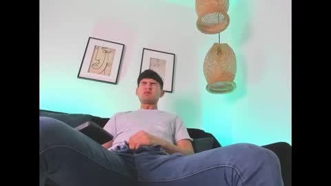Snapshot of marcus_fire chatting on February 11, 7:33 am marcus_fire online show from February 11, 7:33 am