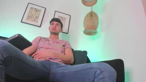 Snapshot of marcus_fire chatting on January 30, 8:01 am marcus_fire online show from January 30, 8:01 am