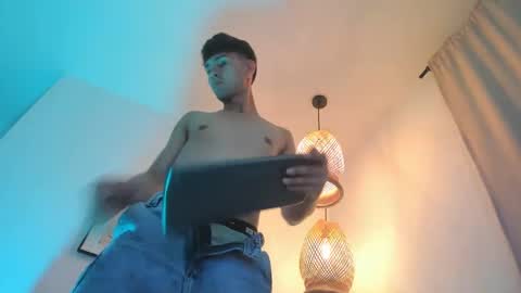 Snapshot of marcus_fire chatting on January 2, 10:33 pm marcus_fire online show from January 2, 10:33 pm