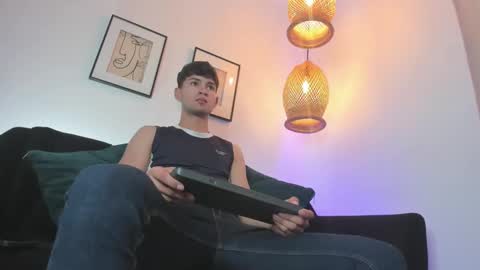 Snapshot of marcus_fire chatting on January 27, 7:03 pm marcus_fire online show from January 27, 7:03 pm