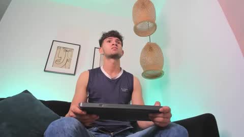 Snapshot of marcus_fire chatting on February 7, 1:47 am marcus_fire online show from February 7, 1:47 am
