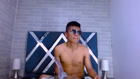 marcus hans online show from November 8, 9:29 pm