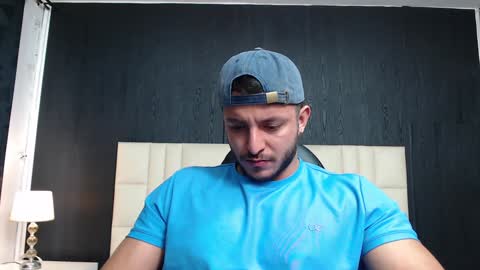 marcus_lafourt online show from February 8, 3:53 pm