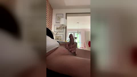 marcusflying online show from May 10, 7:53 am