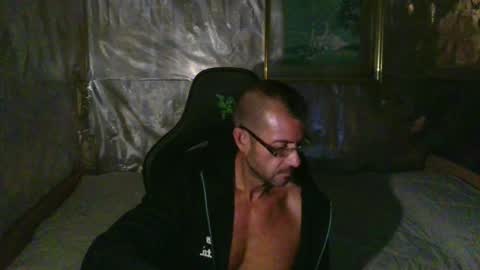 Snapshot of mariettee chatting on December 8, 8:41 am Djpegasus online show from December 8, 8:41 am