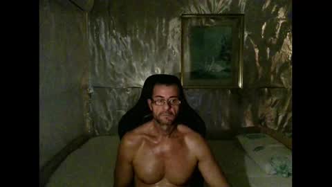 Snapshot of mariettee chatting on March 10, 9:56 am Djpegasus online show from March 10, 9:56 am