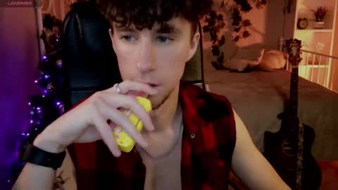 mark_caron online show from December 16, 10:50 pm