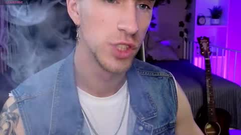 mark_caron online show from October 17, 8:46 pm