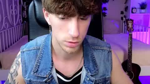 mark_caron online show from October 18, 8:58 pm