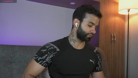 Mark online show from April 9, 1:25 am