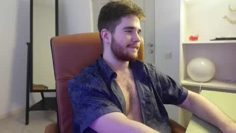 Snapshot of mark_maxim chatting on October 14, 6:09 am MARK MAXIM online show from October 14, 6:09 am