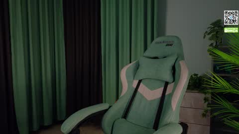 Mark online show from January 12, 3:38 pm