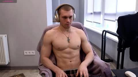 Mark online show from February 6, 9:53 am