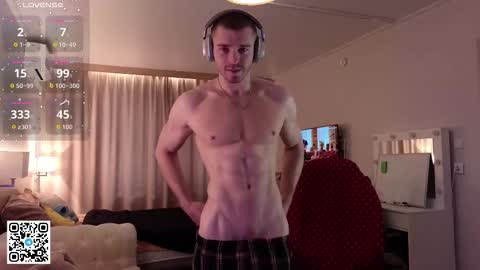 Mark online show from October 12, 9:03 am