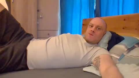 markus_7 online show from February 26, 8:26 am