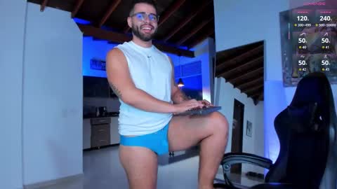 Snapshot of markus_tyler chatting on October 14, 11:23 pm markus_tyler online show from October 14, 11:23 pm