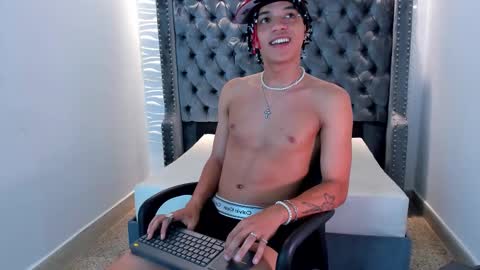 MARSHALL online show from November 15, 2:19 pm