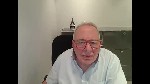 Snapshot of martin_1947 chatting on October 12, 7:30 pm martin_1947 online show from October 12, 7:30 pm