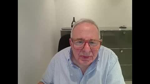 Snapshot of martin_1947 chatting on September 20, 10:32 pm martin_1947 online show from September 20, 10:32 pm