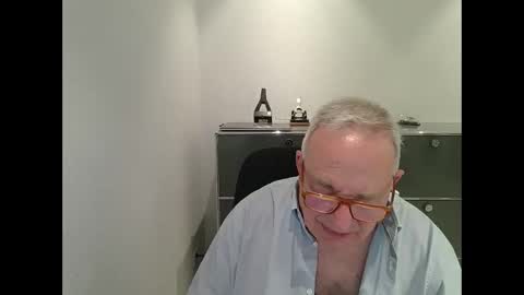 Snapshot of martin_1947 chatting on September 12, 8:53 pm martin_1947 online show from September 12, 8:53 pm