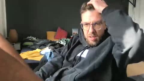 martinmagic467659 online show from December 14, 11:17 am